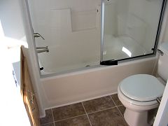 �z�[���g���[���[,����